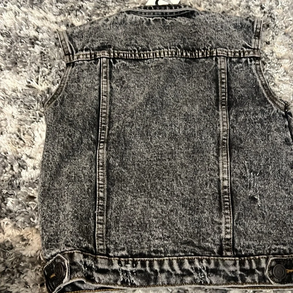 Shore apparel girls, black, distressed Jean vest  size 6T NWT